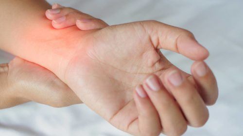 Záněty klouHand and wrist joint inflammation - description, treatmentbů ruky a zápěstí - popis diagnózy a léčba